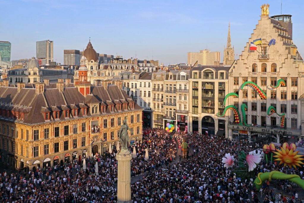 Parade d'ouverture UTOPIA par lille3000